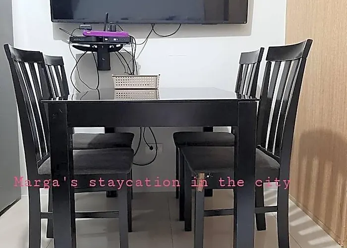 Marga's Staycation In The 2* Manila